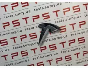 Логотип переднього бампера "T" (емблема) Tesla Model S Restyling, 1056386-00-F (105638600F)